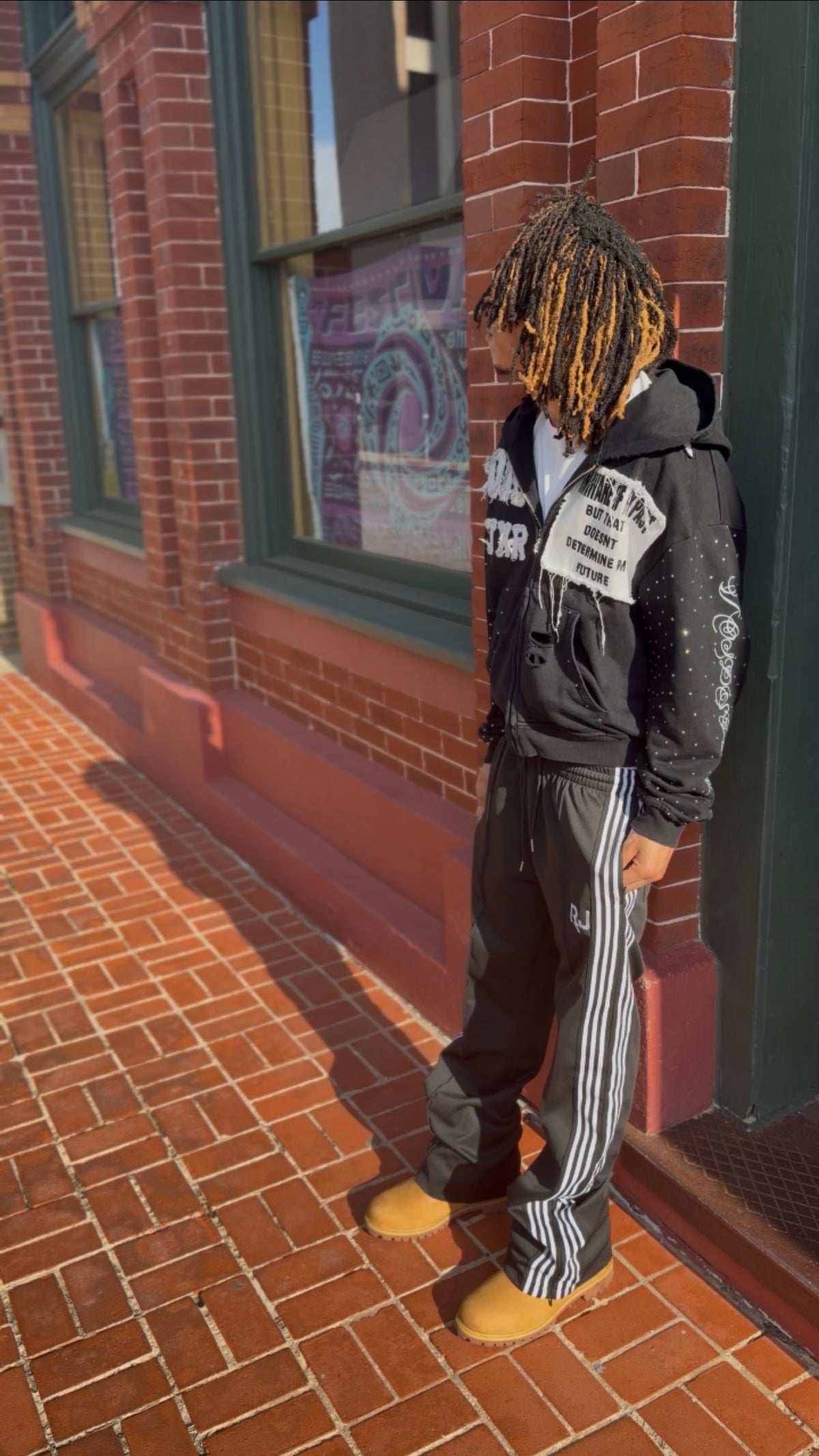 VOIDSTXR “I’m Aware Of My Past” Rhinestone Zip-Up (BLACK)